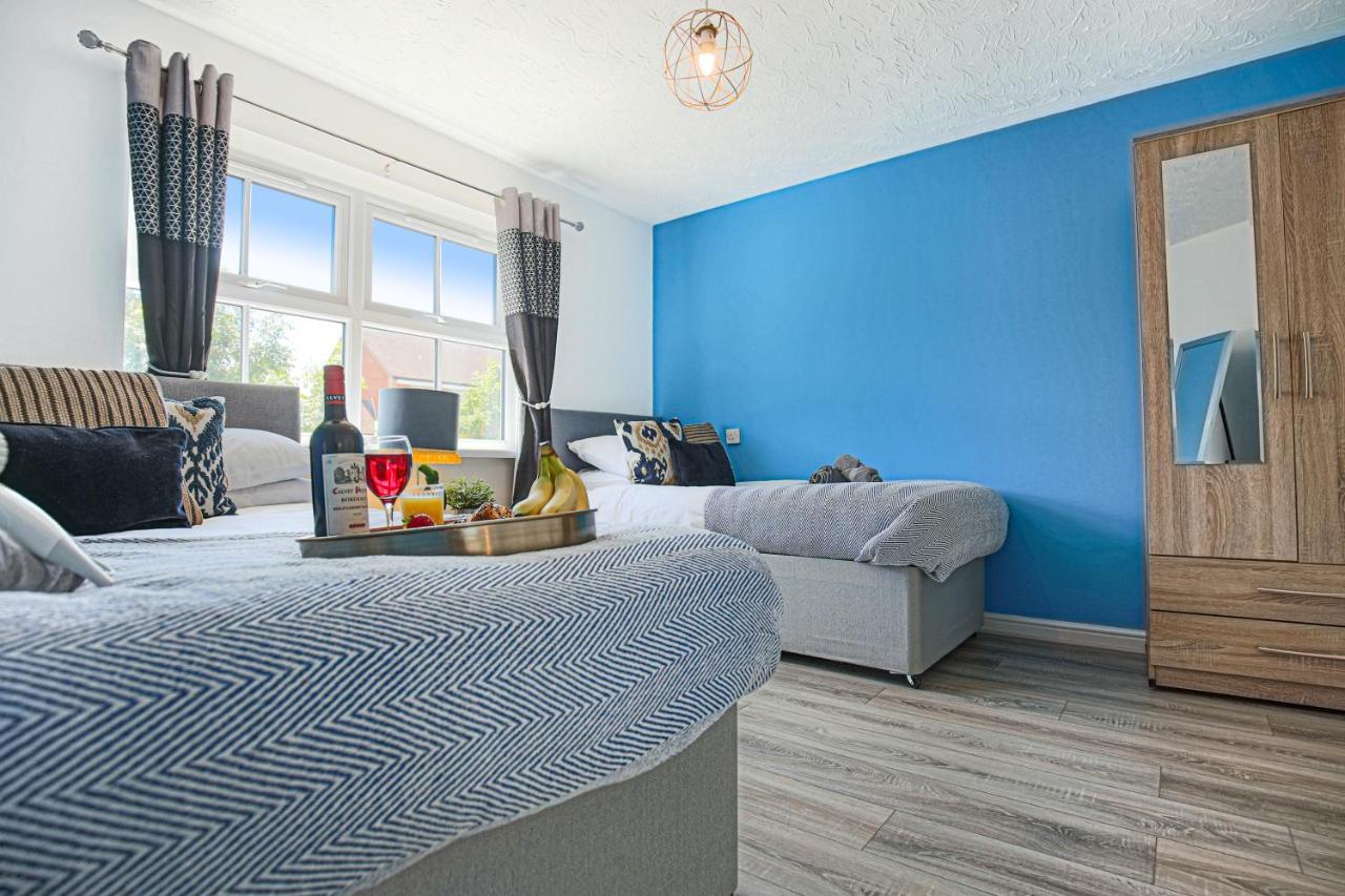 Delightful 2 Bed Apartment For Bicester Outlet Shopping By Platinum Key Properties Bagian luar foto