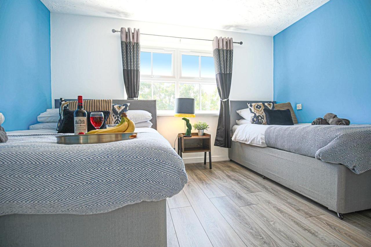 Delightful 2 Bed Apartment For Bicester Outlet Shopping By Platinum Key Properties Bagian luar foto