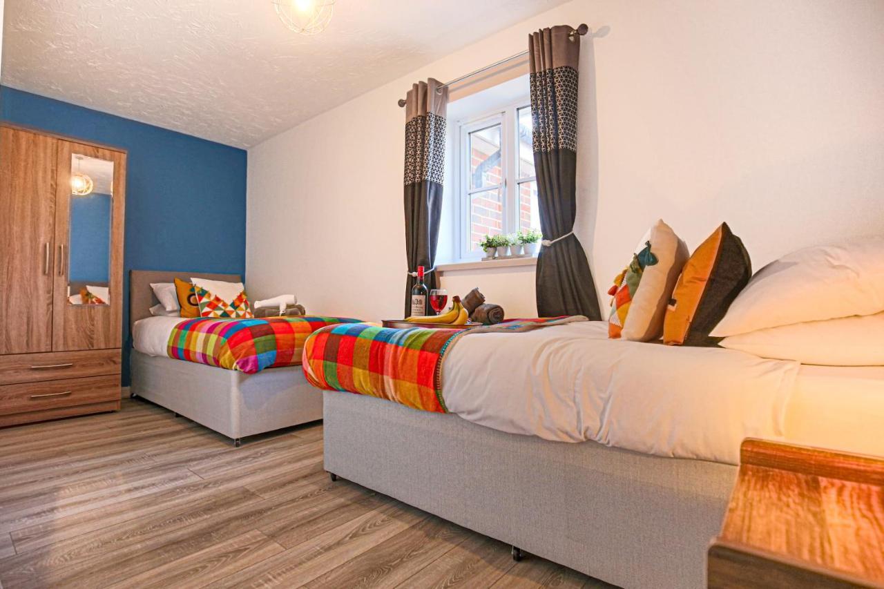 Delightful 2 Bed Apartment For Bicester Outlet Shopping By Platinum Key Properties Bagian luar foto