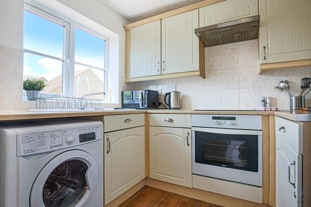 Delightful 2 Bed Apartment For Bicester Outlet Shopping By Platinum Key Properties Bagian luar foto